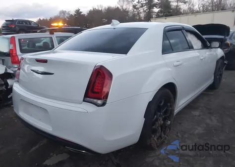 2022 Chrysler 300 Touring Awd из США, поврежденный, VIN 2C3CCARG1NH134582